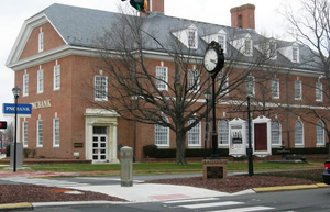 Historic Downtown Dover and its Amish Residents